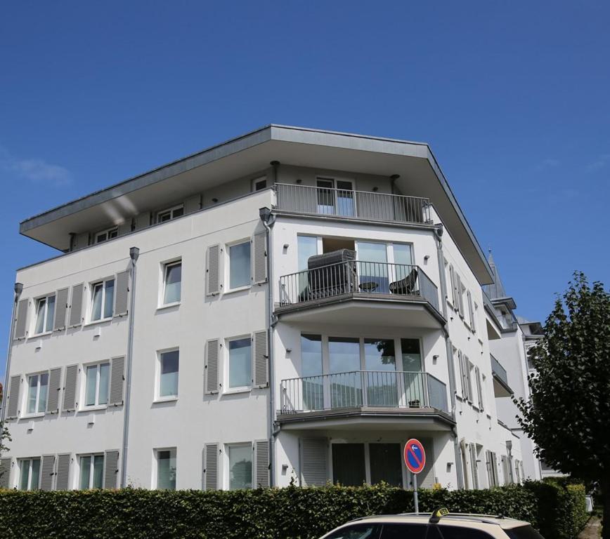 Strandnahe Fewos Mit Terrasse Oder Dachterrasse, Strandhaus Seeblick, بينز المظهر الخارجي الصورة
